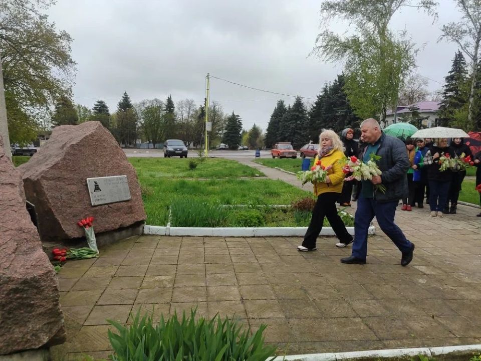 В Кременском МО состоялось трогательное мероприятие, посвященное Дню памяти жертв Чернобыльской катастрофы В Кременском МО состоялось трогательное мероприятие, посвященное Дню памяти жертв Чернобыльской катастрофы