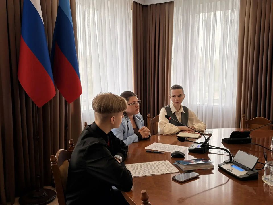 Помним. Гордимся. Чтим подвиг героев-чернобыльцев Помним. Гордимся. Чтим подвиг героев-чернобыльцев