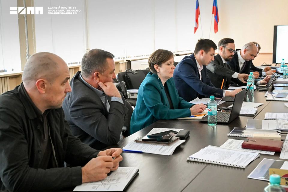 Развитие промышленности, АПК и туризма: в ЛНР обсудили детали генерального плана пгт Новопсков Развитие промышленности, АПК и туризма: в ЛНР обсудили детали генерального плана пгт Новопсков