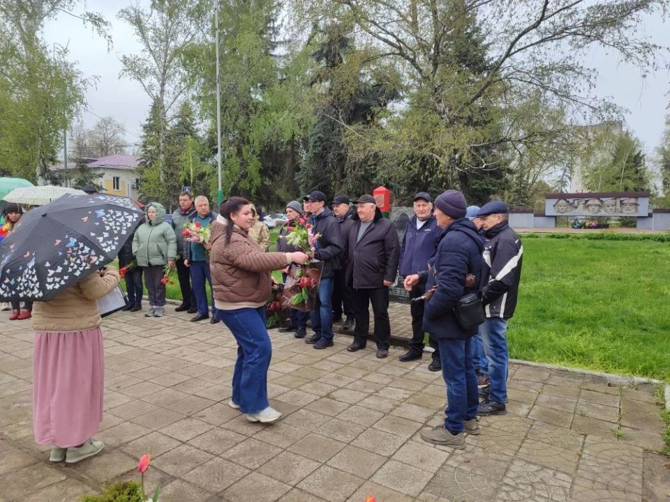 В Кременском МО состоялось трогательное мероприятие, посвященное Дню памяти жертв Чернобыльской катастрофы В Кременском МО состоялось трогательное мероприятие, посвященное Дню памяти жертв Чернобыльской катастрофы