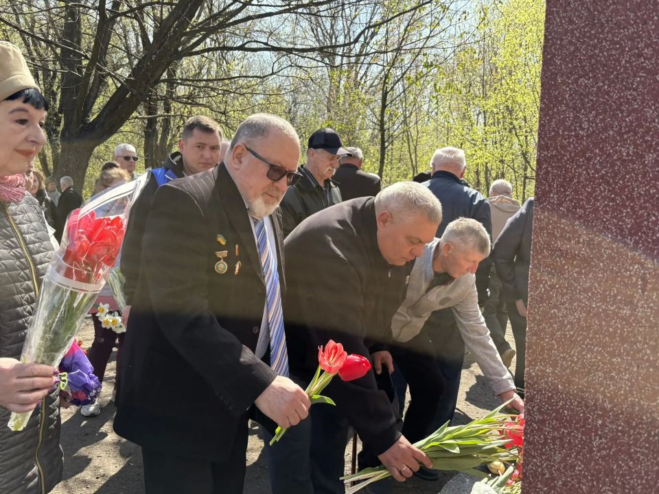 Сегодня, в День участников ликвидации последствий радиационных аварий и катастроф и памяти жертв этих трагедий, мы отдали дань уважения тем, кто ценой своего здоровья и жизни защитил мир от ядерной угрозы Сегодня, в День участников ликвидации последствий радиационных аварий и катастроф и памяти жертв этих трагедий, мы отдали дань уважения тем, кто ценой своего здоровья и жизни защитил мир от ядерной угрозы