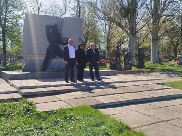 Сегодняшний день наполнен особой грустью для нашего городского округа еще по одному трагическому событию, произошедшему 26 апреля 1980 года в шахте «Горская» Сегодняшний день наполнен особой грустью для нашего городского округа еще по одному трагическому событию, произошедшему 26 апреля 1980 года в шахте «Горская»