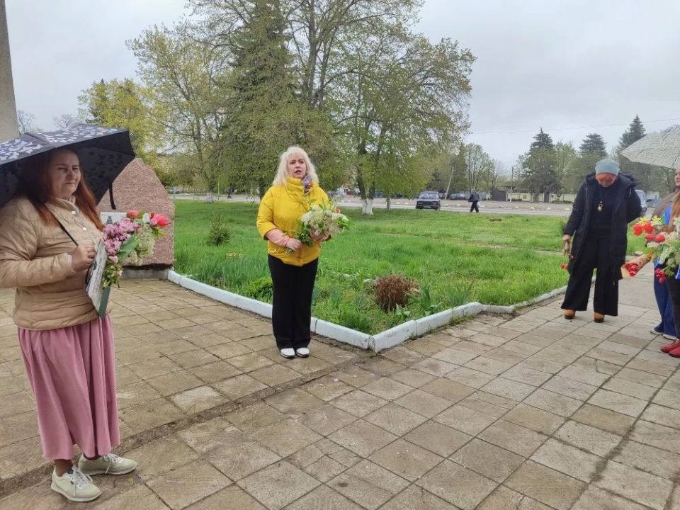 В Кременском МО состоялось трогательное мероприятие, посвященное Дню памяти жертв Чернобыльской катастрофы В Кременском МО состоялось трогательное мероприятие, посвященное Дню памяти жертв Чернобыльской катастрофы