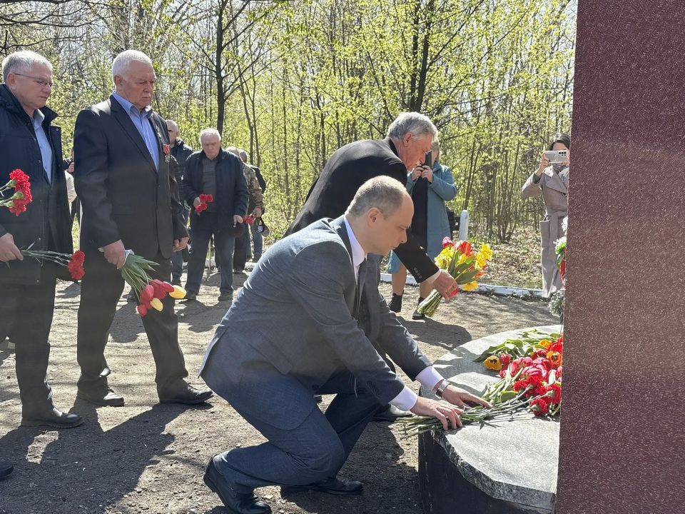 Сегодня, в День участников ликвидации последствий радиационных аварий и катастроф и памяти жертв этих трагедий, мы отдали дань уважения тем, кто ценой своего здоровья и жизни защитил мир от ядерной угрозы Сегодня, в День участников ликвидации последствий радиационных аварий и катастроф и памяти жертв этих трагедий, мы отдали дань уважения тем, кто ценой своего здоровья и жизни защитил мир от ядерной угрозы