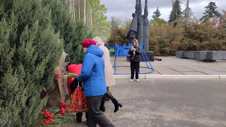 В Александровске отметили годовщину Чернобыльской катастрофы В Александровске отметили годовщину Чернобыльской катастрофы