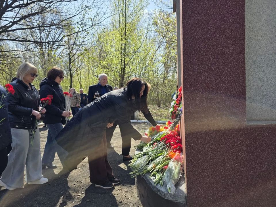 Память сильнее радиации: Совет депутатов почтили 40-летие подвига ликвидаторов Чернобыля Память сильнее радиации: Совет депутатов почтили 40-летие подвига ликвидаторов Чернобыля