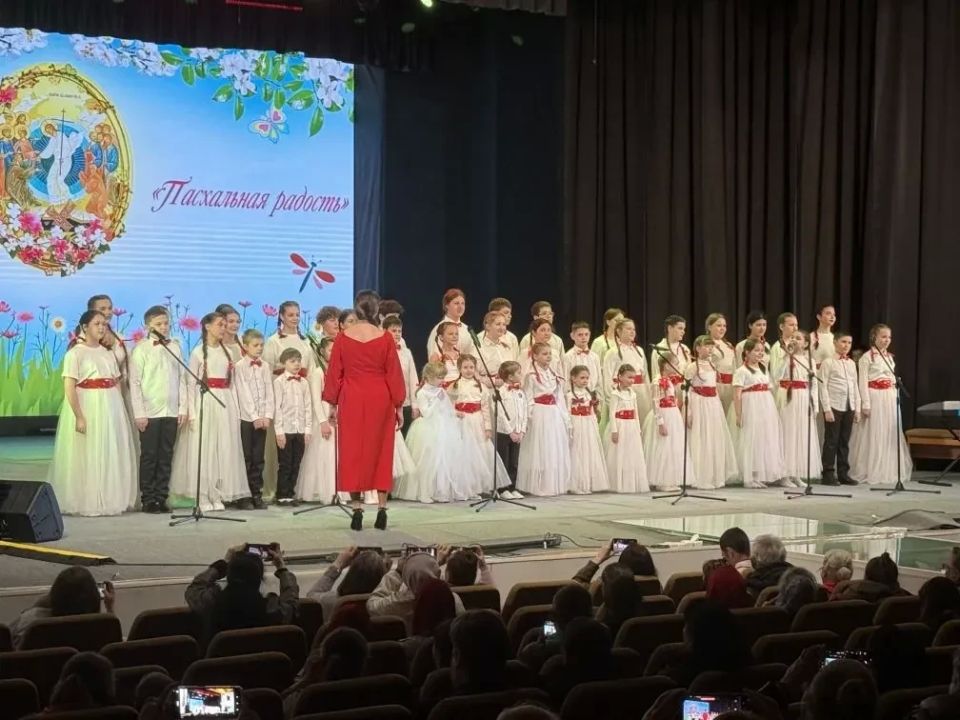Во Дворце культуры имени Горького прошёл Епархиальный Пасхальный фестиваль «Пасхальная радость» Во Дворце культуры имени Горького прошёл Епархиальный Пасхальный фестиваль «Пасхальная радость»