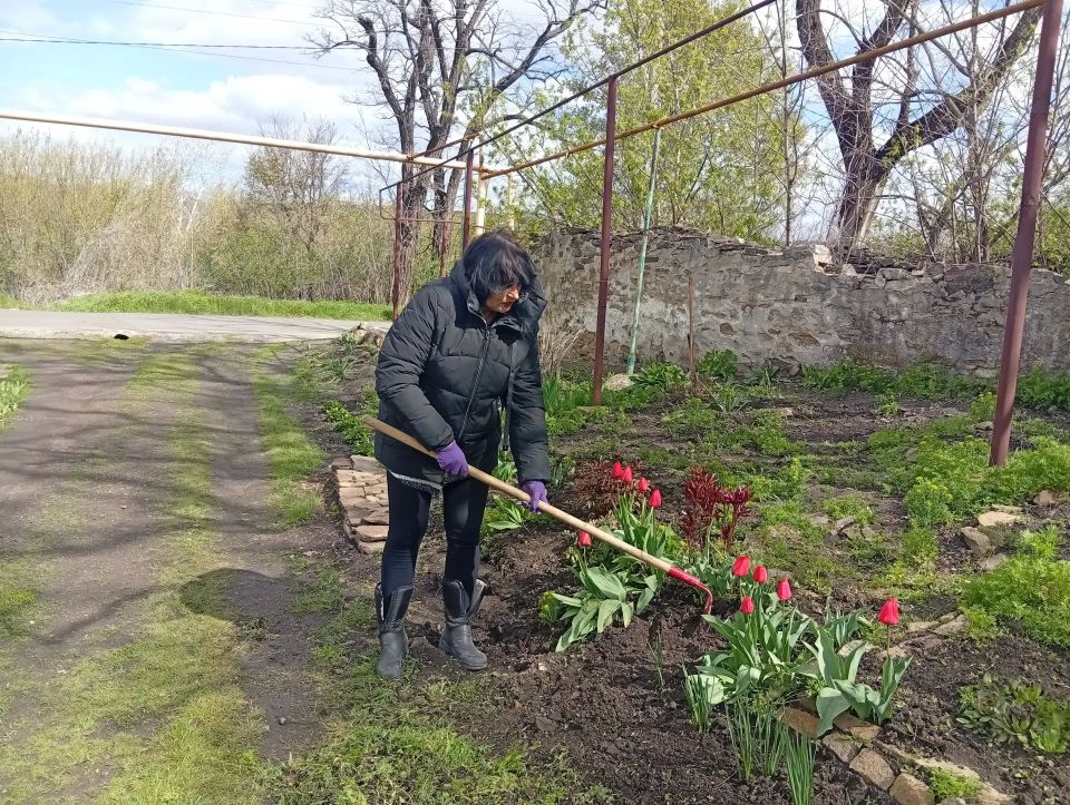 В Бугаевке в ходе Всероссийского субботника благоустроены ряд территорий В Бугаевке в ходе Всероссийского субботника благоустроены ряд территорий