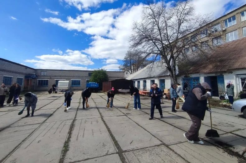 Всероссийский субботник: чисто, дружно, с огоньком! Всероссийский субботник: чисто, дружно, с огоньком!