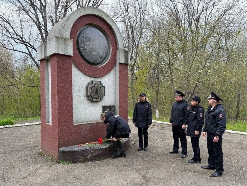 Правоохранители республики присоединились к памятным церемониям по случаю 40-й годовщины аварии на ЧАЭС Правоохранители республики присоединились к памятным церемониям по случаю 40-й годовщины аварии на ЧАЭС