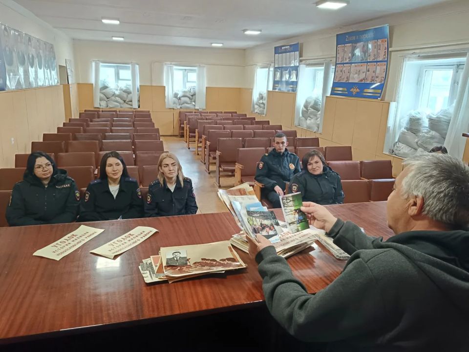 В связи с празднованием 26.04.2026 года 40 - летия со дня аварии на Чернобыльской атомной электростанции (ЧАЭС) в ОМВД России "Новопсковский" был приглашен старший лейтенант милиции в отставке - участник ликвидации... В связи с празднованием 26.04.2026 года 40 - летия со дня аварии на Чернобыльской атомной электростанции (ЧАЭС) в ОМВД России "Новопсковский" был приглашен старший лейтенант милиции в отставке - участник ликвидации...