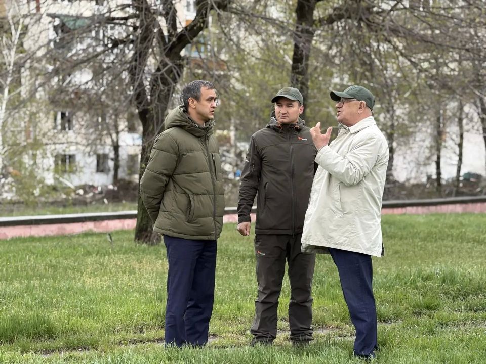 Специалисты Казанского аграрного университета оценили состояние озеленения в Рубежном и Лисичанске Специалисты Казанского аграрного университета оценили состояние озеленения в Рубежном и Лисичанске