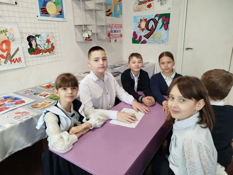Интеллектуальная игра «Умные Орлята» прошла в Лутугинском доме детского и юношеского творчества Интеллектуальная игра «Умные Орлята» прошла в Лутугинском доме детского и юношеского творчества