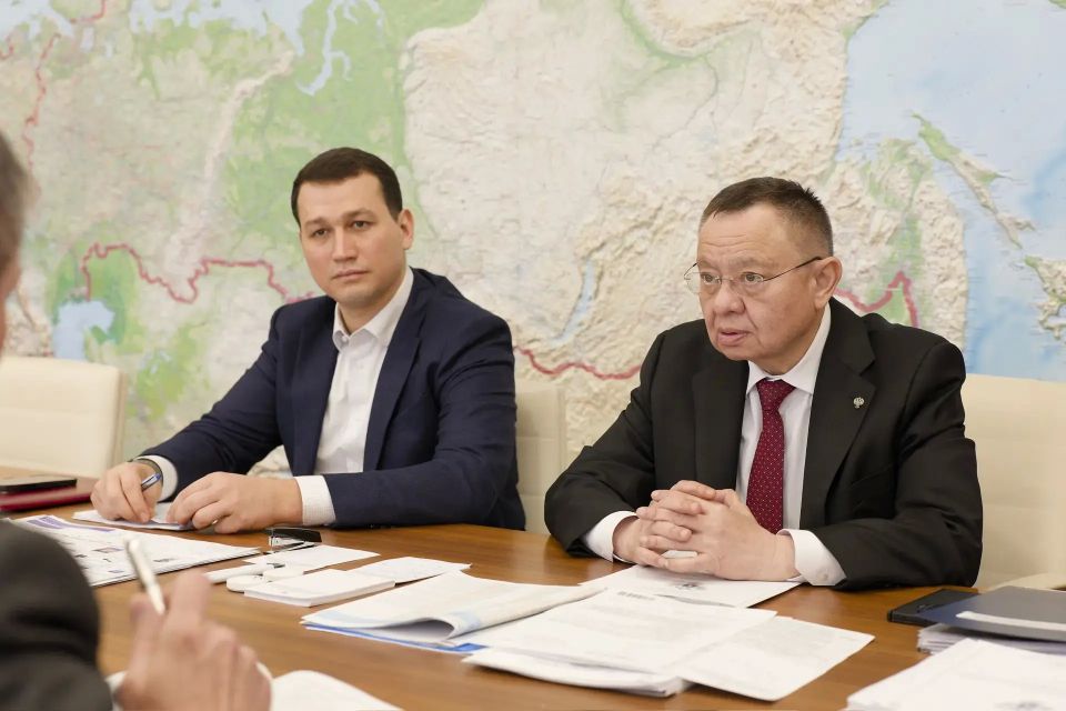 В Минстрое России обсудили комплексные вопросы развития Луганской Народной Республики В Минстрое России обсудили комплексные вопросы развития Луганской Народной Республики