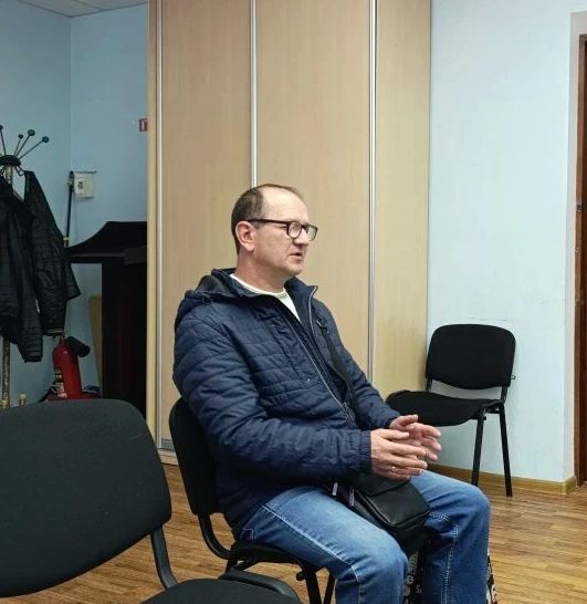 Глава Антрацитовского муниципального округа, Секретарь местного отделения партии «Единая Россия» Сергей Саенко провел еженедельный приём граждан, демонстрируя открытость диалога с населением Глава Антрацитовского муниципального округа, Секретарь местного отделения партии «Единая Россия» Сергей Саенко провел еженедельный приём граждан, демонстрируя открытость диалога с населением