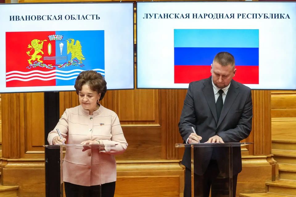 Денис Мирошниченко подписал соглашения о сотрудничестве с парламентами Чеченской Республики и Ивановской области Денис Мирошниченко подписал соглашения о сотрудничестве с парламентами Чеченской Республики и Ивановской области