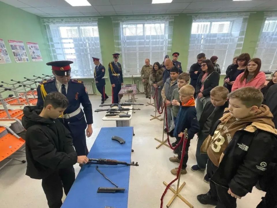 К новому учебному году приготовиться! К новому учебному году приготовиться!