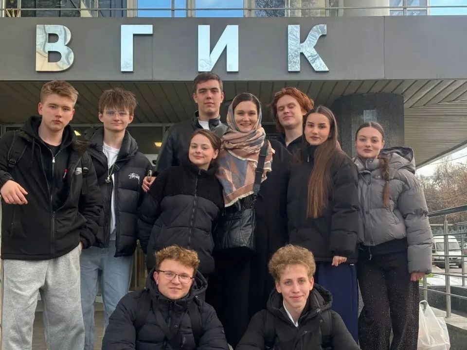 «Эта поездка — только начало»: Школа ГИТИСа открывает новые горизонты для студентов из Луганска «Эта поездка — только начало»: Школа ГИТИСа открывает новые горизонты для студентов из Луганска
