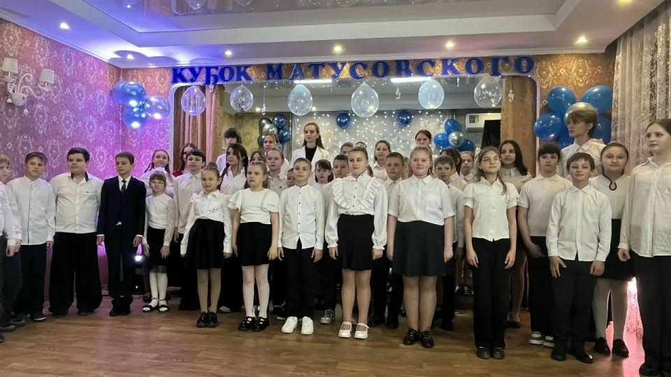 В рамках Регионального фестиваля-конкурса «Кубок Матусовского» в Лутугинской детской музыкальной школе им. А.П. Тертычного состоялся отчетный концерт В рамках Регионального фестиваля-конкурса «Кубок Матусовского» в Лутугинской детской музыкальной школе им. А.П. Тертычного состоялся отчетный концерт