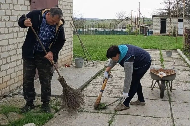На территории Свердловского муниципалитета продолжается наведение санитарного порядка На территории Свердловского муниципалитета продолжается наведение санитарного порядка