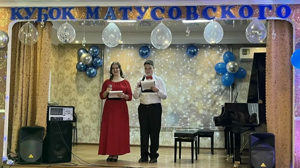 В рамках Регионального фестиваля-конкурса «Кубок Матусовского» в Лутугинской детской музыкальной школе им. А.П. Тертычного состоялся отчетный концерт В рамках Регионального фестиваля-конкурса «Кубок Матусовского» в Лутугинской детской музыкальной школе им. А.П. Тертычного состоялся отчетный концерт