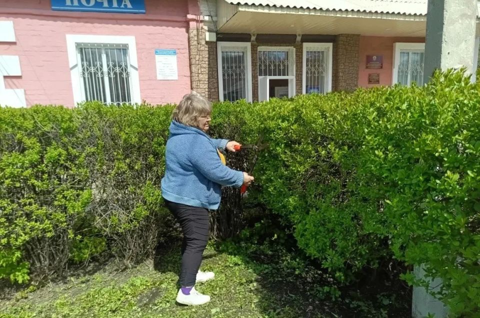 В Бугаевке в ходе Всероссийского субботника благоустроены ряд территорий В Бугаевке в ходе Всероссийского субботника благоустроены ряд территорий