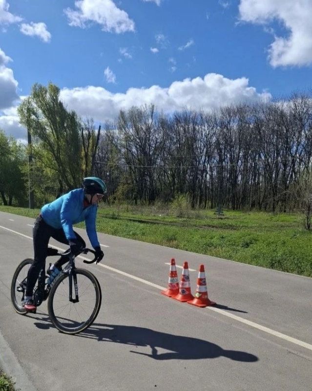 В Луганске завершился чемпионат и первенство ЛНР по дуатлону В Луганске завершился чемпионат и первенство ЛНР по дуатлону