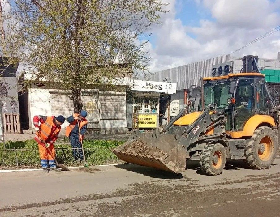 Коммунальными службами проведены работы на территории города Коммунальными службами проведены работы на территории города