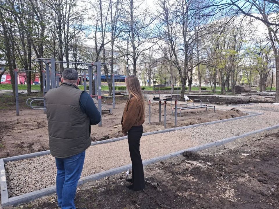 В Свердловске идет масштабная реконструкция сквера «Марс» по народной программе «Единой России» В Свердловске идет масштабная реконструкция сквера «Марс» по народной программе «Единой России»