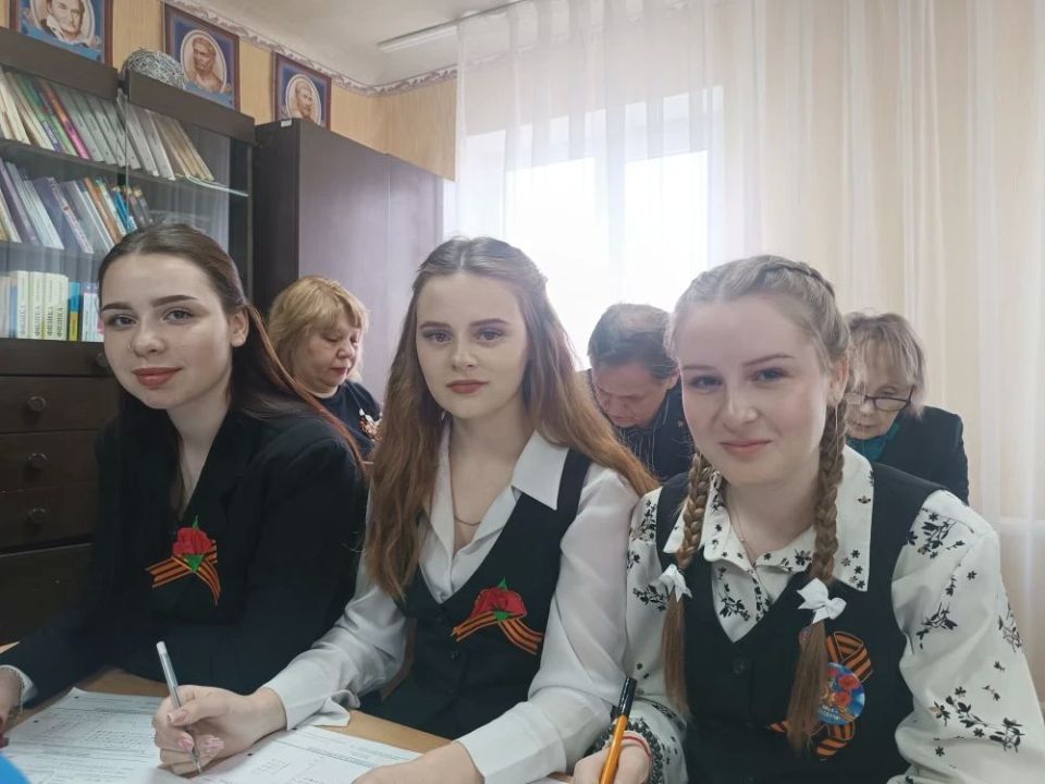 Славяносербщина присоединилась к акции «Диктант Победы» Славяносербщина присоединилась к акции «Диктант Победы»