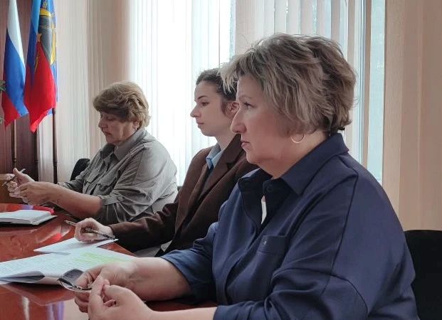 Под председательством Виктории Сошиной, председателя Совета Антрацитовского муниципального округа, состоялось рабочее совещание организационного комитета по подготовке и проведению публичных слушаний на территории округа Под председательством Виктории Сошиной, председателя Совета Антрацитовского муниципального округа, состоялось рабочее совещание организационного комитета по подготовке и проведению публичных слушаний на территории округа