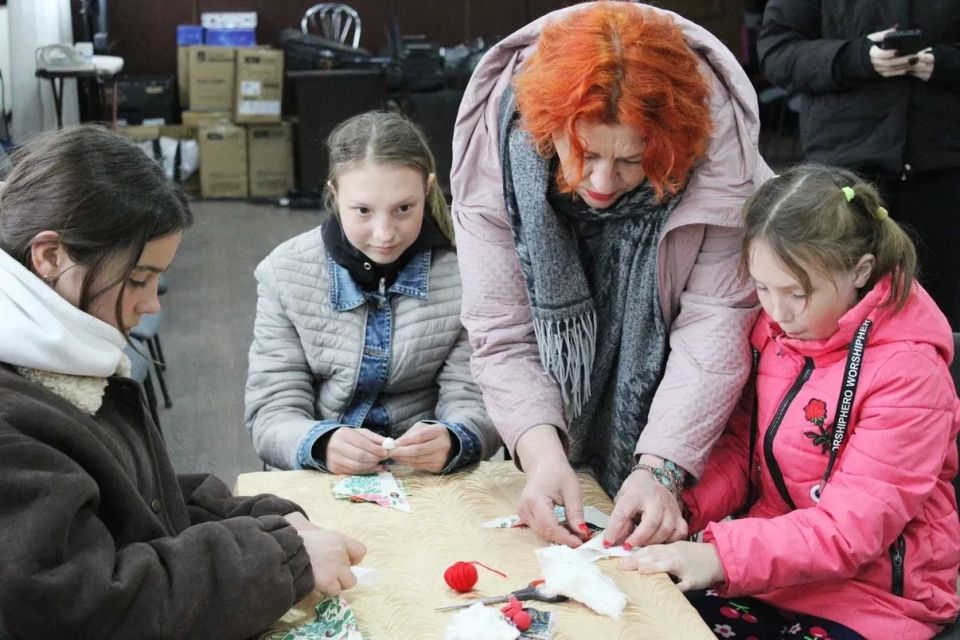 Завершающий аккорд проекта «Игрушки из бабушкиного сундучка» в Александровске! Завершающий аккорд проекта «Игрушки из бабушкиного сундучка» в Александровске!