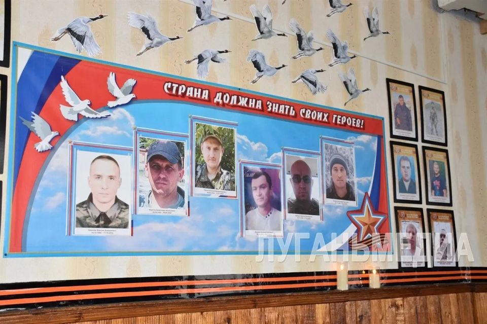 В поселке Дзержинском появилась Стена Памяти В поселке Дзержинском появилась Стена Памяти
