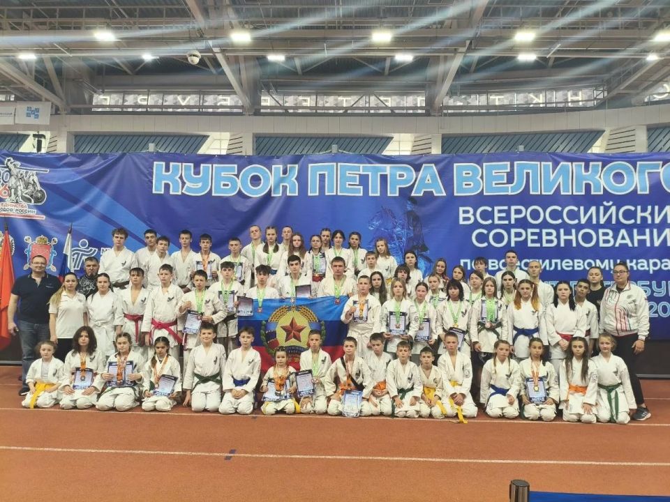 Лутугинские каратисты завоевали 13 медалей на всероссийских соревнованиях в Санкт-Петербурге Лутугинские каратисты завоевали 13 медалей на всероссийских соревнованиях в Санкт-Петербурге