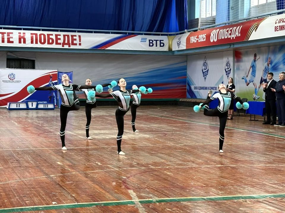 «Выбор сильных»: В Луганске прошли «Весёлые старты» среди школьников ЛНР «Выбор сильных»: В Луганске прошли «Весёлые старты» среди школьников ЛНР