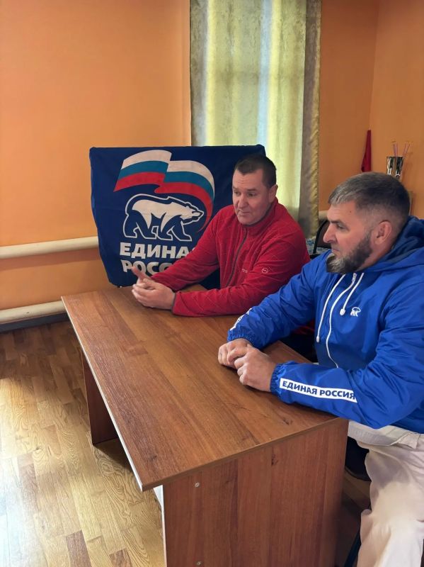 В Лутугинском муниципальном округе прошла встреча с героями в рамках всероссийского проекта «Диалоги с Героями»