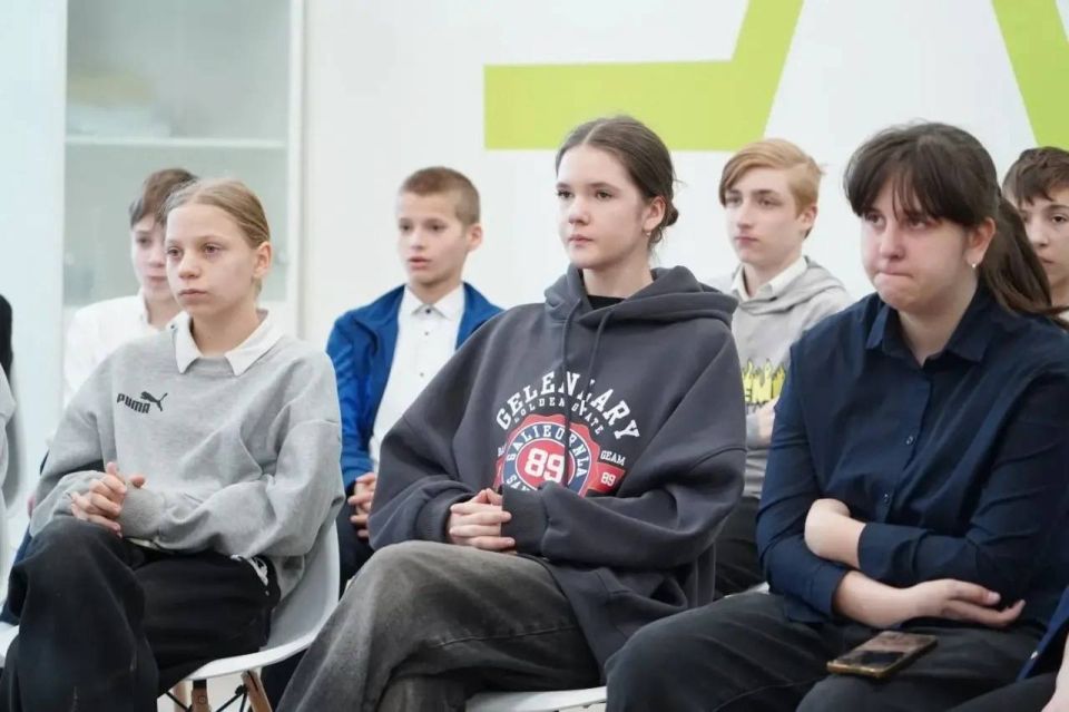 Глеб Бобров о литературе военного времени Глеб Бобров о литературе военного времени