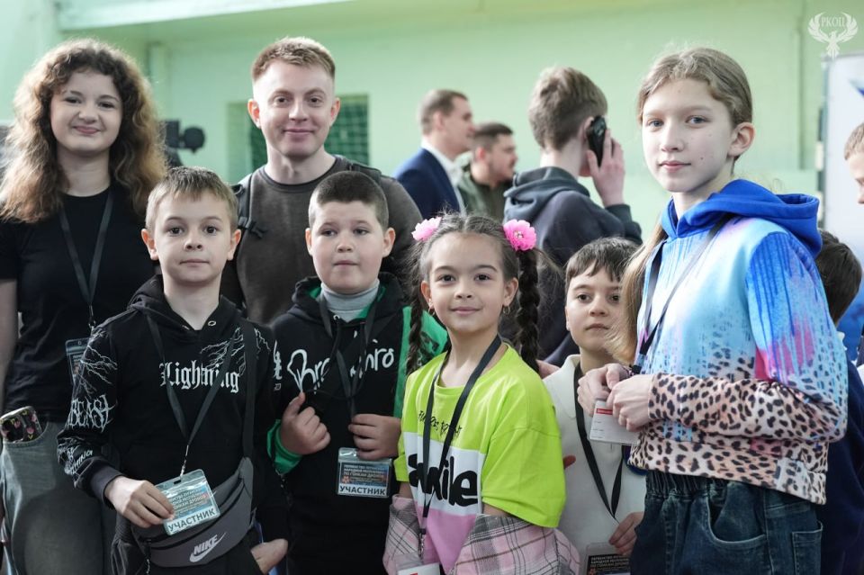 «Гонка дронов»: технологии и патриотизм в Луганском госуниверситете «Гонка дронов»: технологии и патриотизм в Луганском госуниверситете
