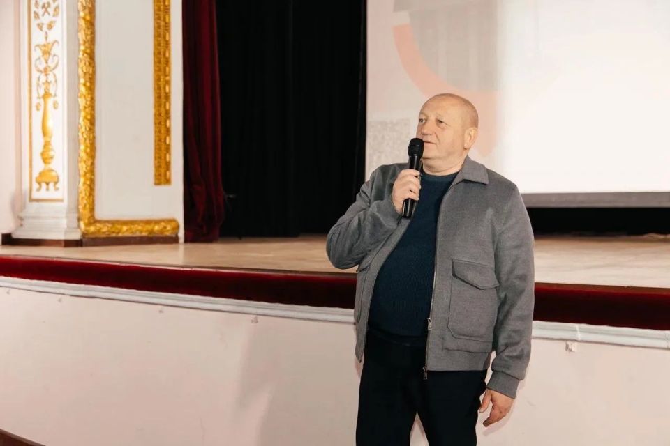 В Луганске открылся кинотеатр «Иллюзион на Красной» В Луганске открылся кинотеатр «Иллюзион на Красной»