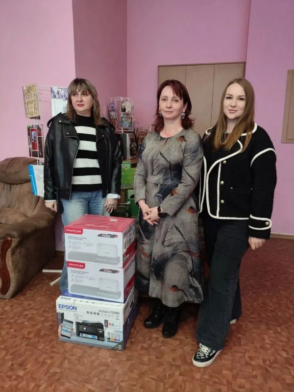 Луганская молодёжная библиотека получила современное цифровое оборудование от Сбера и БФ «БлагоДарите» Луганская молодёжная библиотека получила современное цифровое оборудование от Сбера и БФ «БлагоДарите»