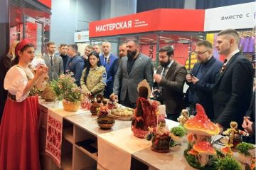 �����, ����������� 120-����� ��������������� ���� ��, ��������� � �����������