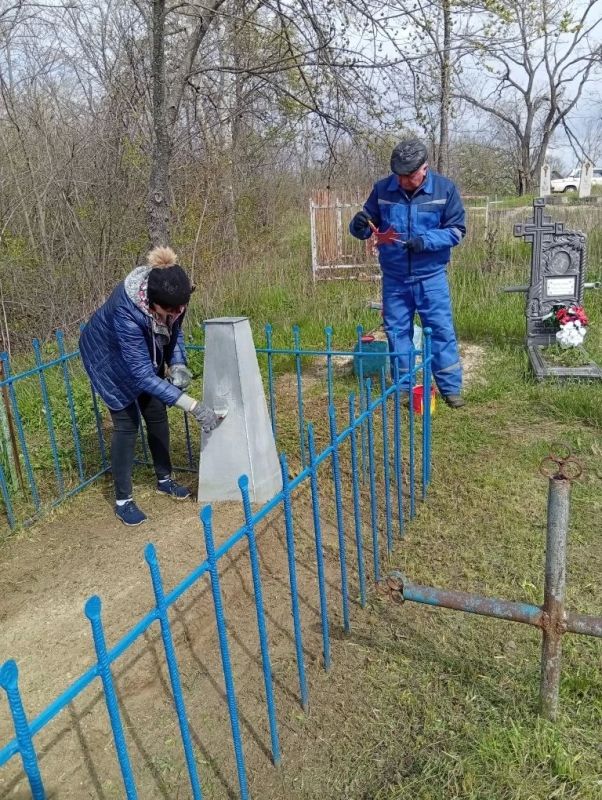 Забота о памяти: в селах Павловка и Заводянка благоустроили места воинской славы Забота о памяти: в селах Павловка и Заводянка благоустроили места воинской славы