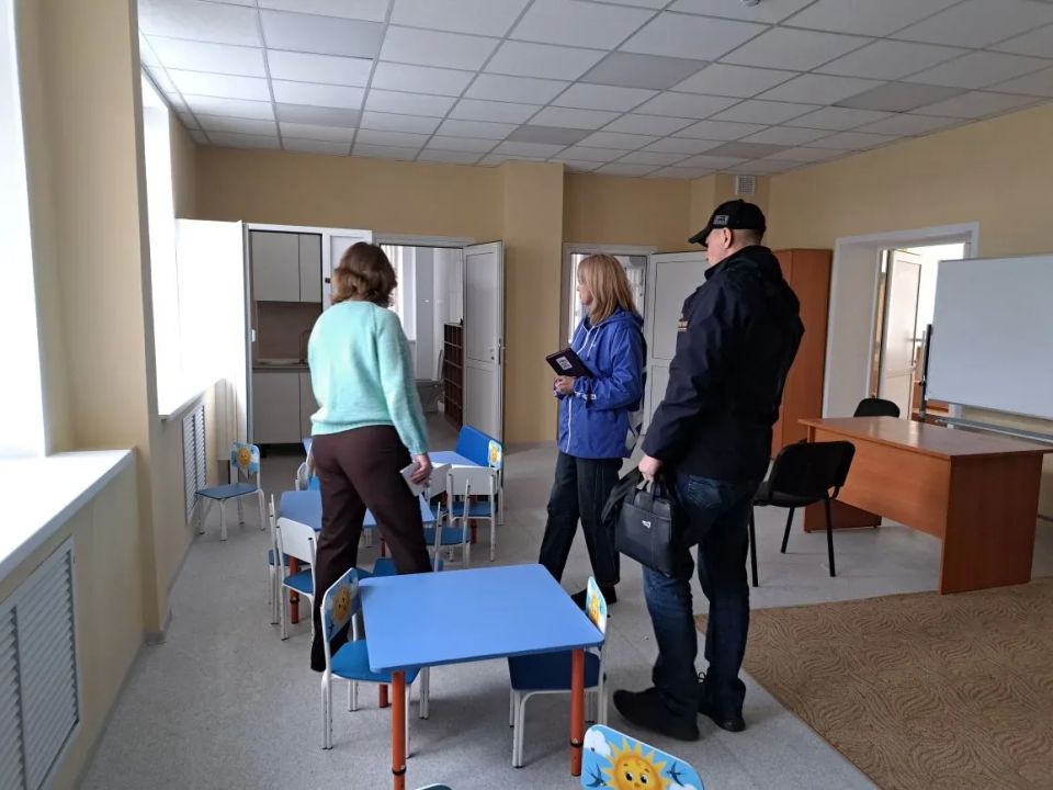 По народной программе Единой России Бирюковскую школу преобразовали в учебно-воспитательный комплекс По народной программе Единой России Бирюковскую школу преобразовали в учебно-воспитательный комплекс