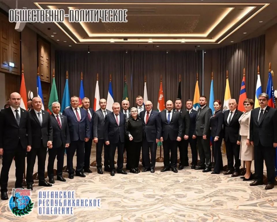 24 апреля Денис Мирошниченко, Председатель Народного Совета Луганской Народной Республики, член Совета Луганского республиканского отделения Всероссийской общественной организации ветеранов «БОЕВОЕ БРАТСТВО» в... 24 апреля Денис Мирошниченко, Председатель Народного Совета Луганской Народной Республики, член Совета Луганского республиканского отделения Всероссийской общественной организации ветеранов «БОЕВОЕ БРАТСТВО» в...