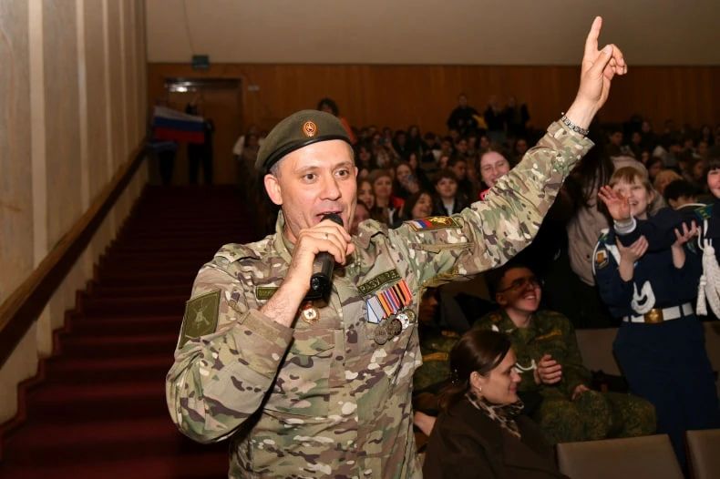«Победа за нами»: В Свердловске прошел концерт в поддержку Героев специальной военной операции «Победа за нами»: В Свердловске прошел концерт в поддержку Героев специальной военной операции