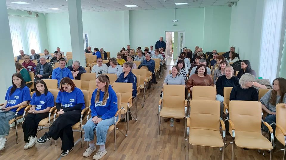 Сотрудников Луганского центра медицины катастроф поздравили с профессиональным праздником Сотрудников Луганского центра медицины катастроф поздравили с профессиональным праздником