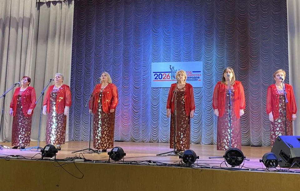 В Антрацитовском центральном городском Дворце культуры имени В. И. Ленина состоялся IV муниципальный многожанровый военно-патриотический фестиваль-конкурс "Солдатское братство" В Антрацитовском центральном городском Дворце культуры имени В. И. Ленина состоялся IV муниципальный многожанровый военно-патриотический фестиваль-конкурс "Солдатское братство"