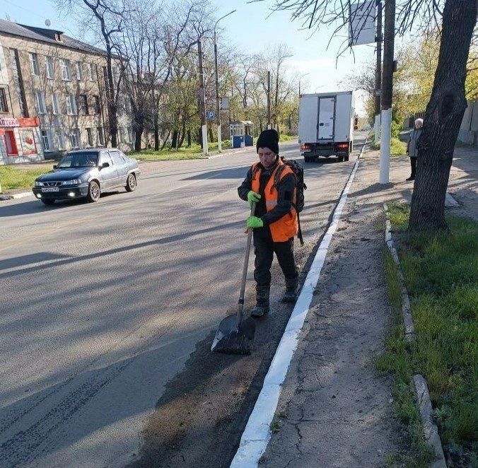 Коммунальными службами проведены работы на территории города Коммунальными службами проведены работы на территории города