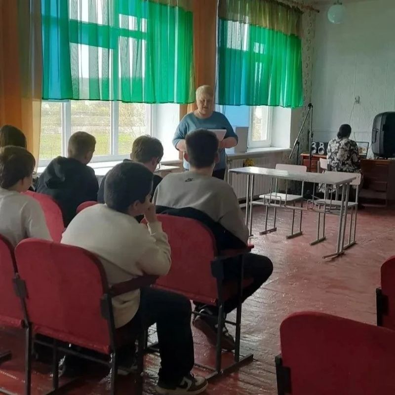 В Новопсковском округе продолжаются мероприятия ко Дню молодого избирателя В Новопсковском округе продолжаются мероприятия ко Дню молодого избирателя