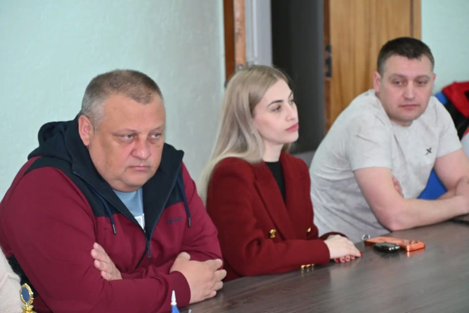 Гордость Брянки: встретился с юными борцами — призёрами турнира «Волжские дали» Гордость Брянки: встретился с юными борцами — призёрами турнира «Волжские дали»
